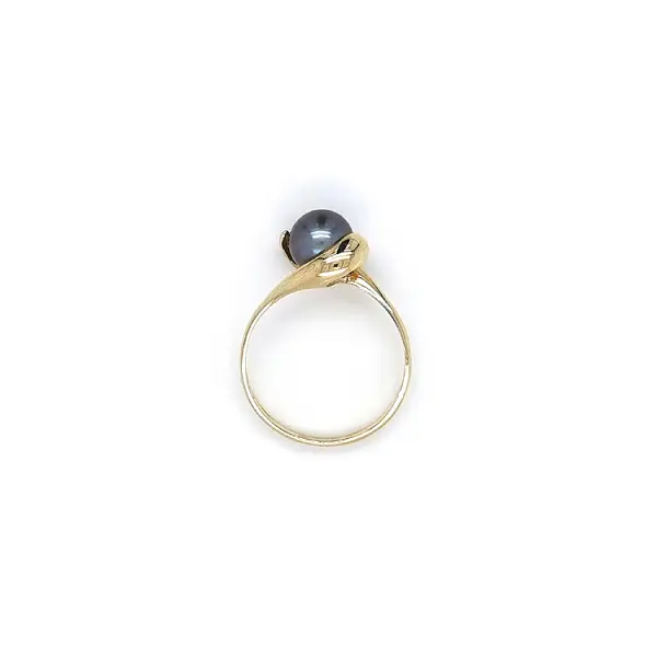 Gold Ring Black Pearl