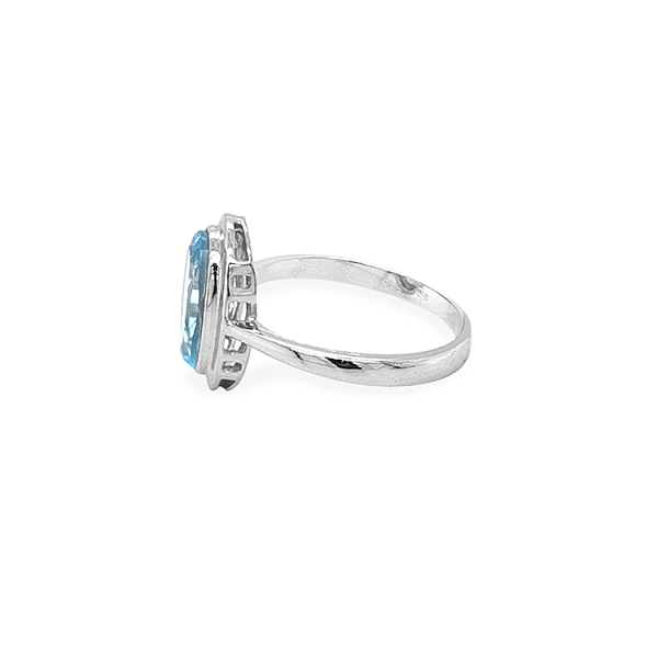 Gold Ring with Blue Zircon