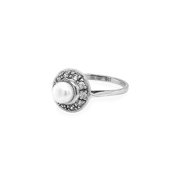 Gold Ring with Pearl and Zircones
