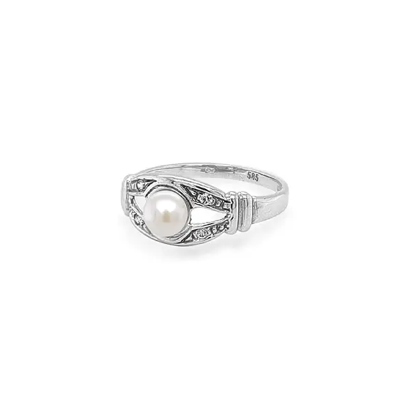 Gold Ring with Pearl and Zircones