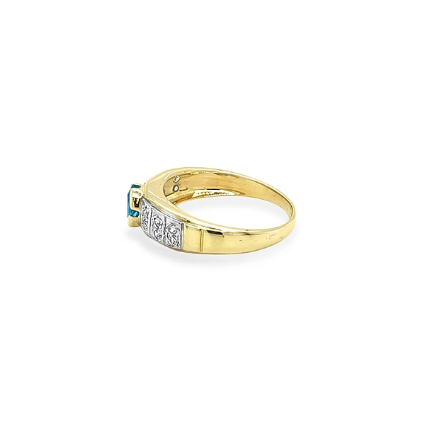 Gold Ring with Coloured Zircons