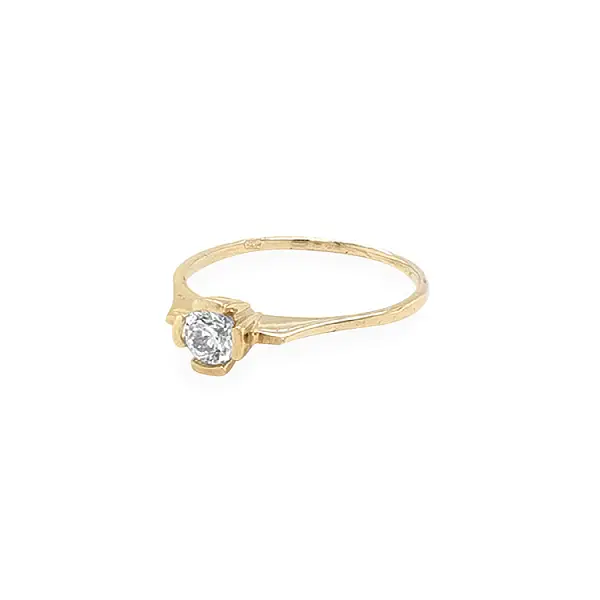 Gold Ring with Zircon