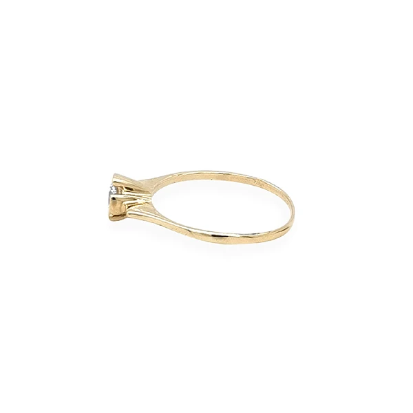Gold Ring with Zircon