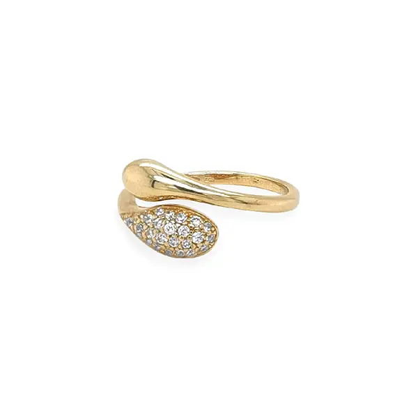 Gold Ring with Zircons