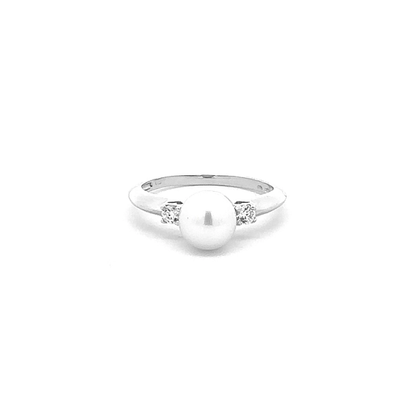 Gold Ring with Pearl and Zircones