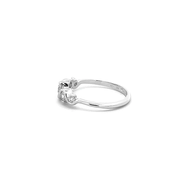 Gold Ring with Zircons
