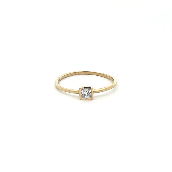 Gold Ring with Zircon