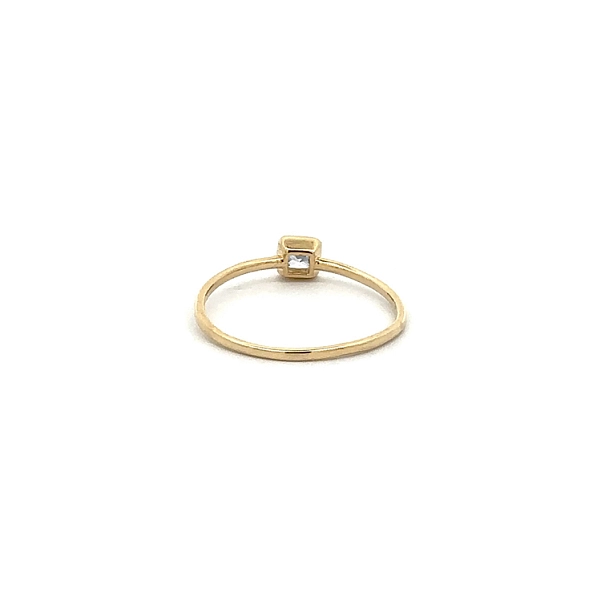 Gold Ring with Zircon