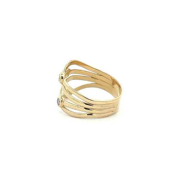 Gold Ring with Zircons