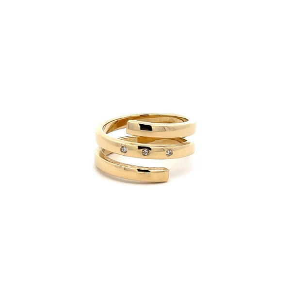 Gold Ring with Zircons