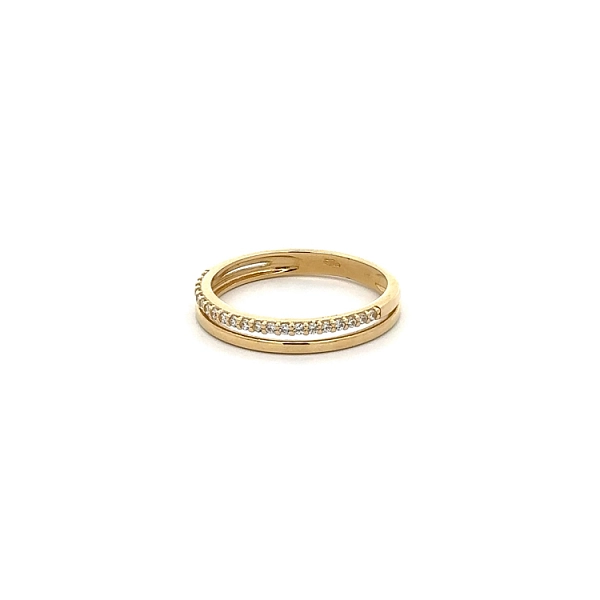 Gold Ring with Zircons