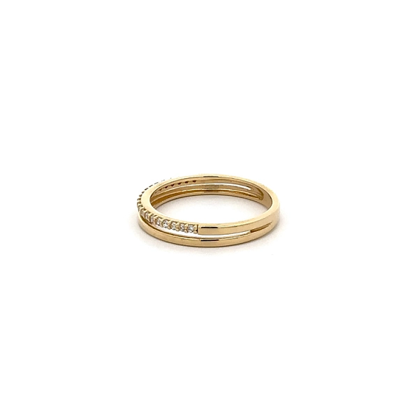 Gold Ring with Zircons