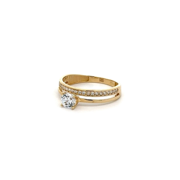Gold Engagement Ring with Zircones