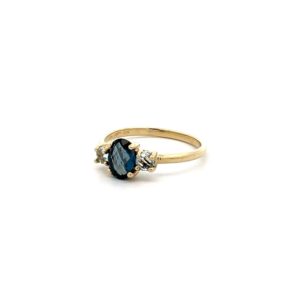 Gold Ring with Topaz