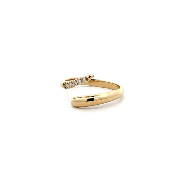 Gold Ring with Zircons