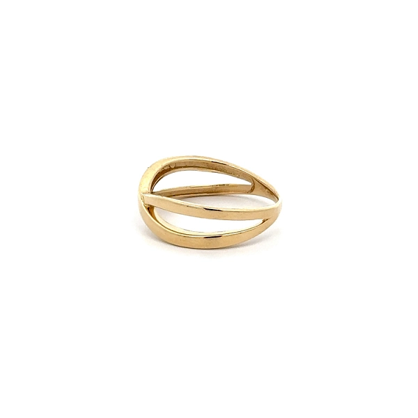 Gold Ladies Ring