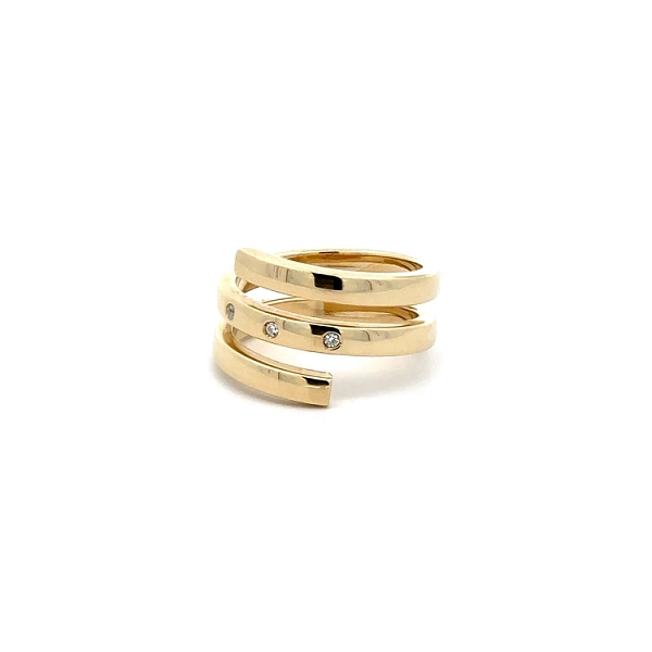 Gold Ring with Zircons