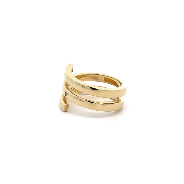 Gold Ring with Zircons