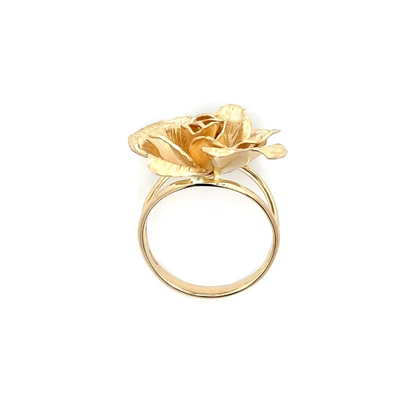 Ring in the Shape of a Rose in Yellow Gold - Elegance of Nature