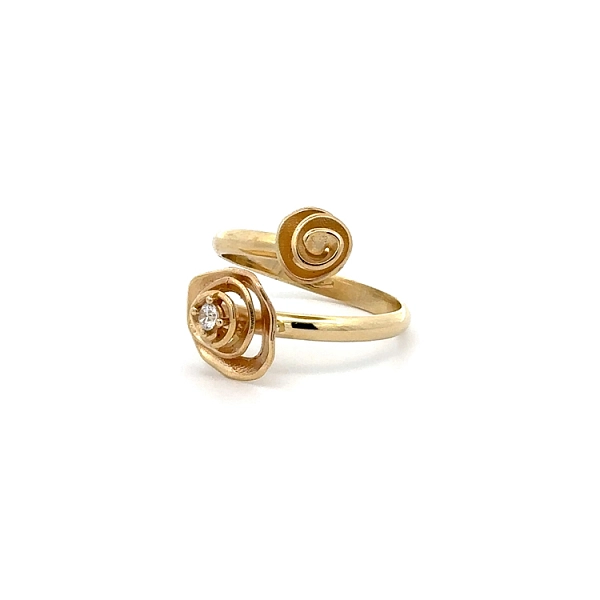Gold Ring Flowers with Zircon