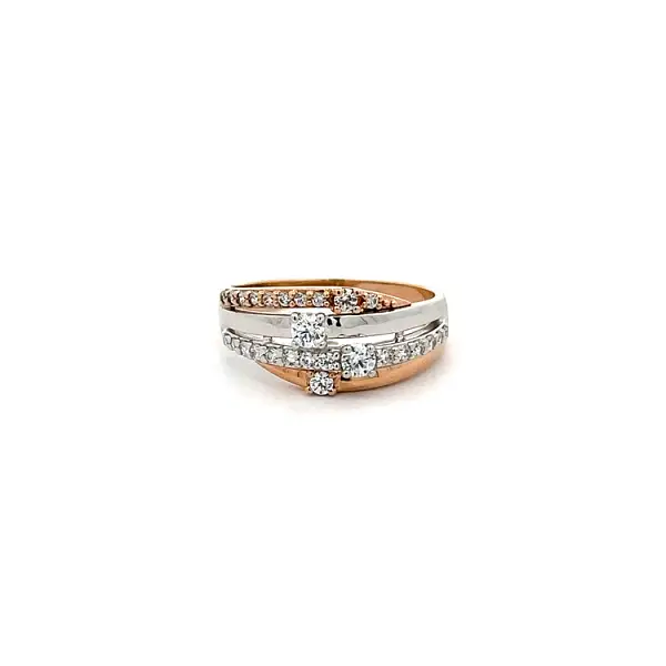 Ring with Zirconias in Gold Combination