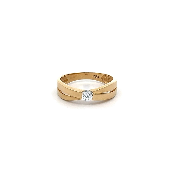 Gold Ring with Zircon