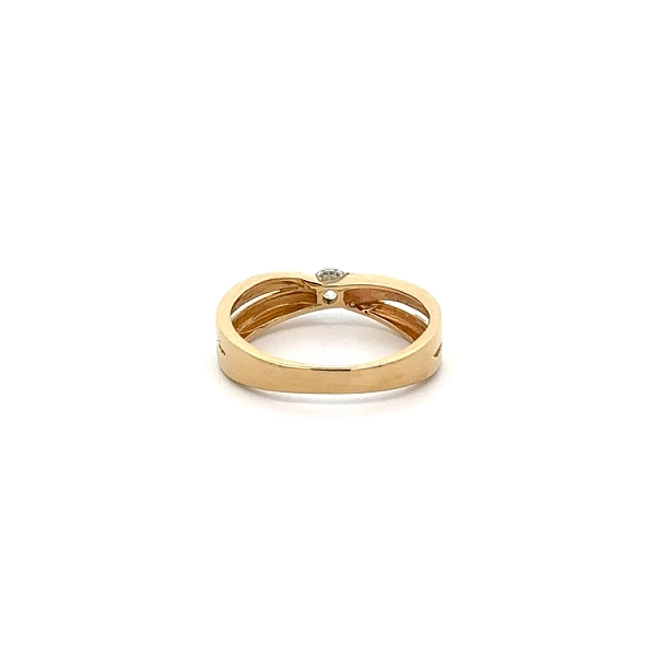 Gold Ring with Zircon