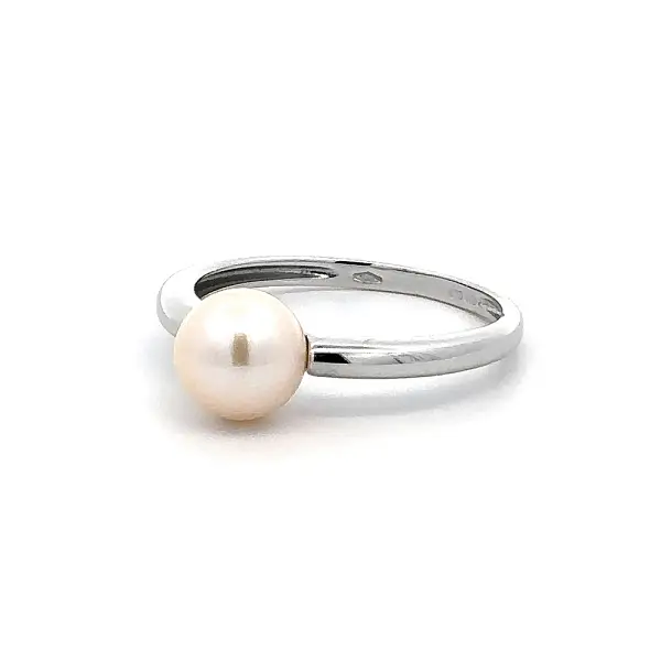 Ring with White Gold Pearl
