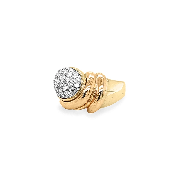 Gold Ring with Zircons