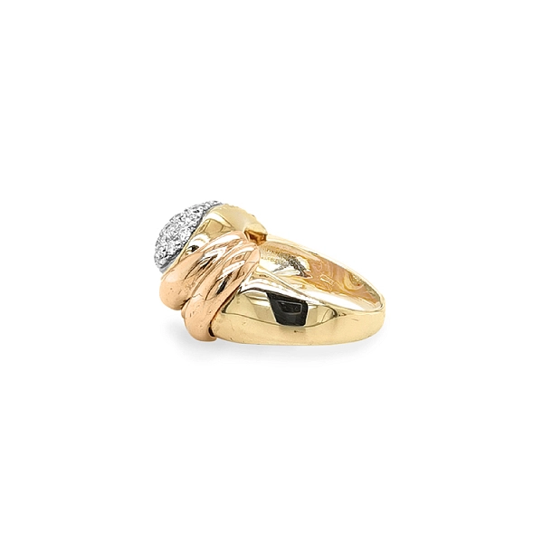 Gold Ring with Zircons