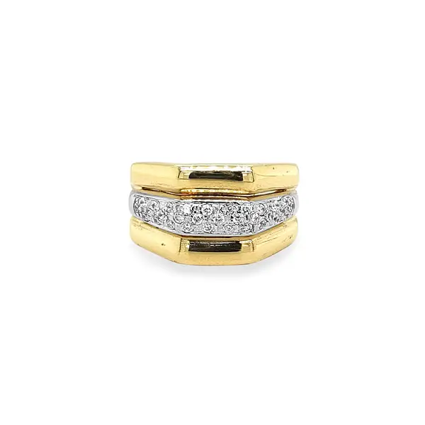 Gold Ring with Zircons