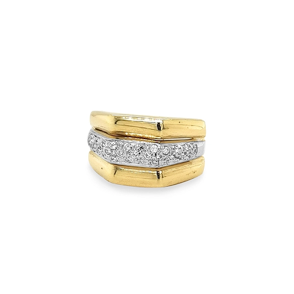 Gold Ring with Zircons
