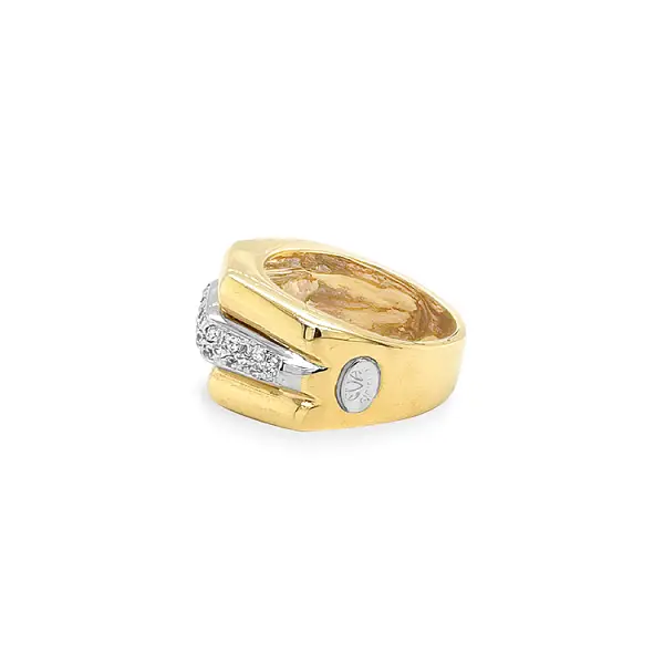 Gold Ring with Zircons