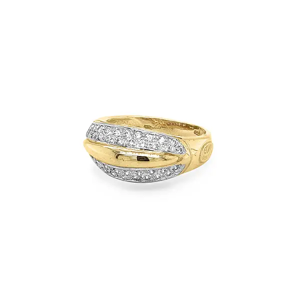 Gold Ring with Zircons