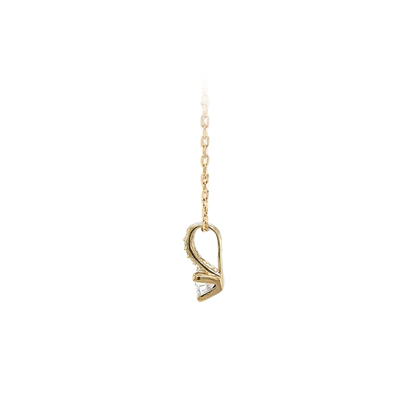 Gold Pendant with Zircons