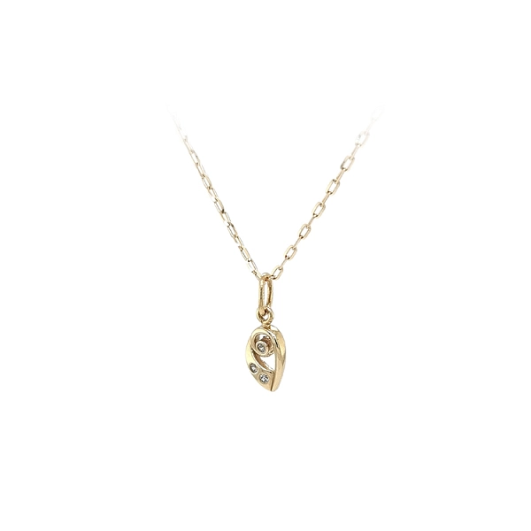 Gold Pendant with Zircons
