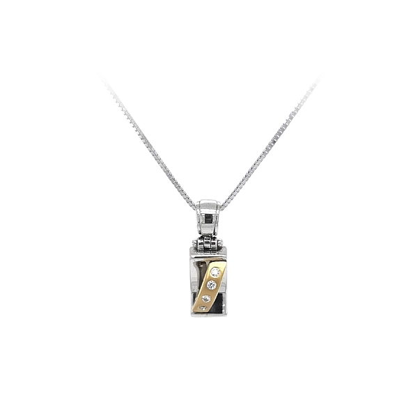 Pendant with Zircones made of Combined Gold