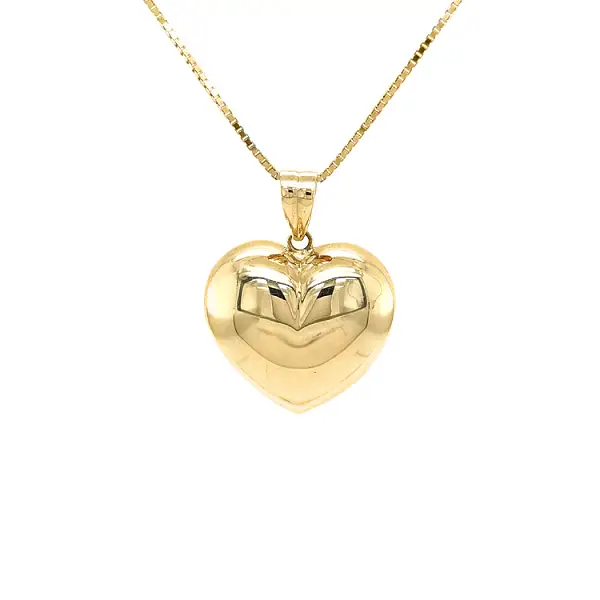 Exclusive Gold Pendant in the Shape of a Heart