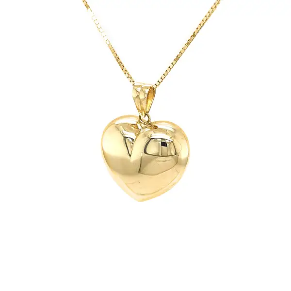 Exclusive Gold Pendant in the Shape of a Heart