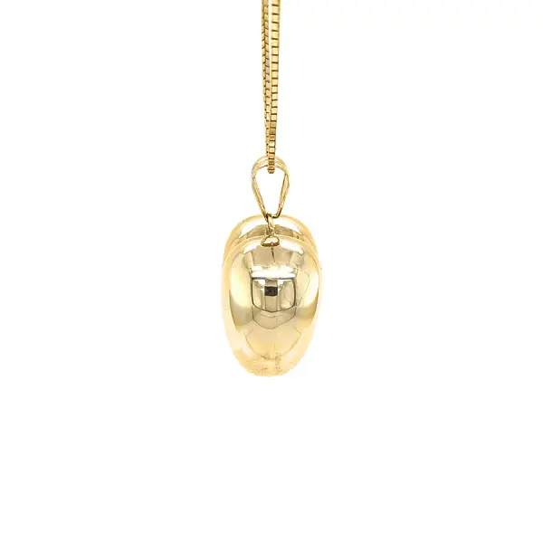 Exclusive Gold Pendant in the Shape of a Heart
