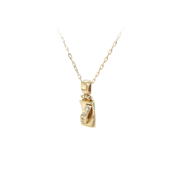 Gold Pendant with Zircons