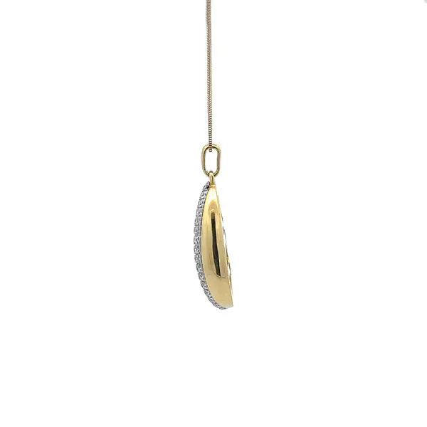 Gold Pendant with Zircons