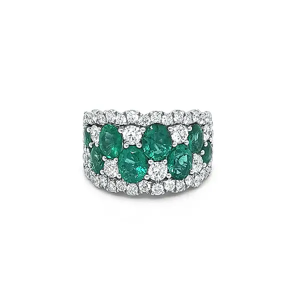 Golden Ring Crivelli with Emerald and Diamonds