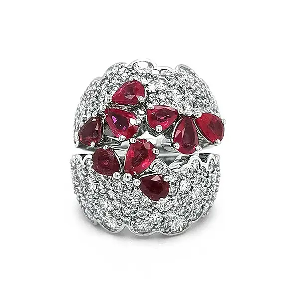 Gold Ring with Rubies and Diamonds