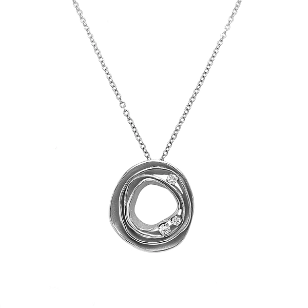Gold Pendant with Diamonds