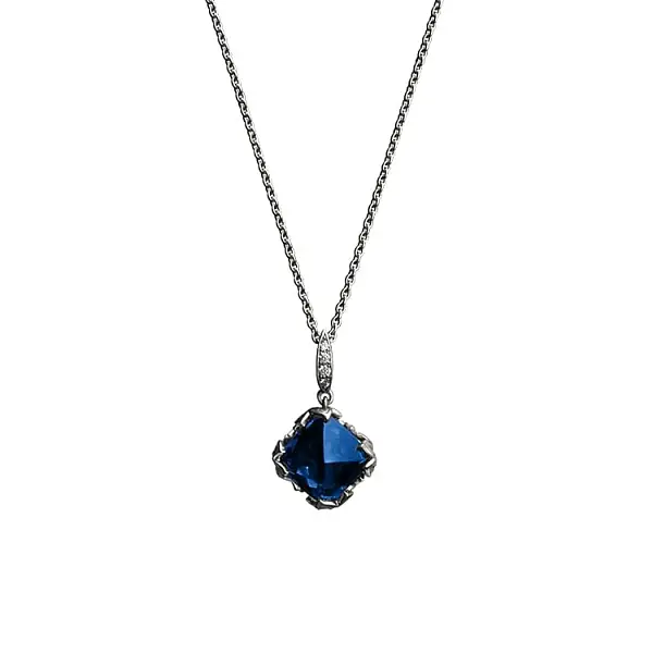 Gold Pendant with Blue Topaz Carrera y Carrera