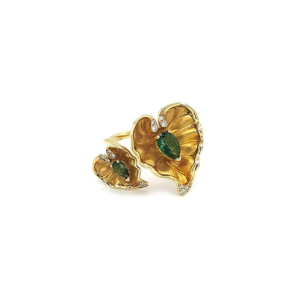 Gold Ring with Forest Topaz Carrera y Carrera