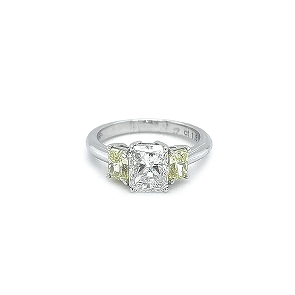 Gold Ring with Yellow and White Diamonds