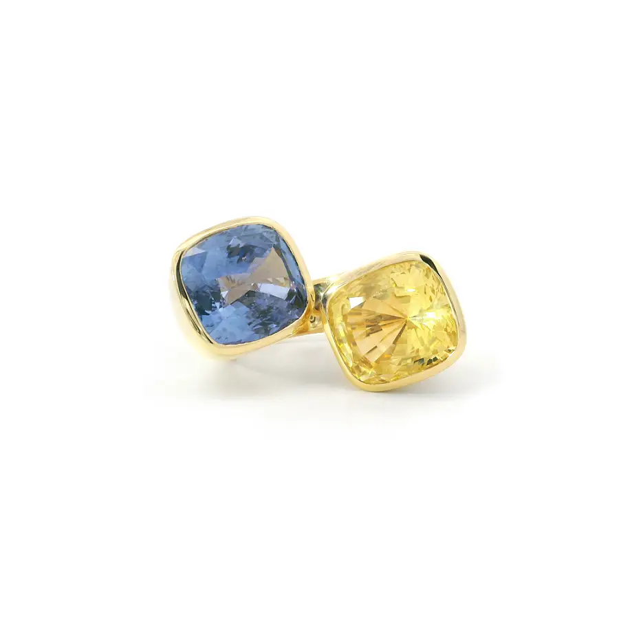 18K Yellow Gold Ring with Blue and Yellow Sapphires