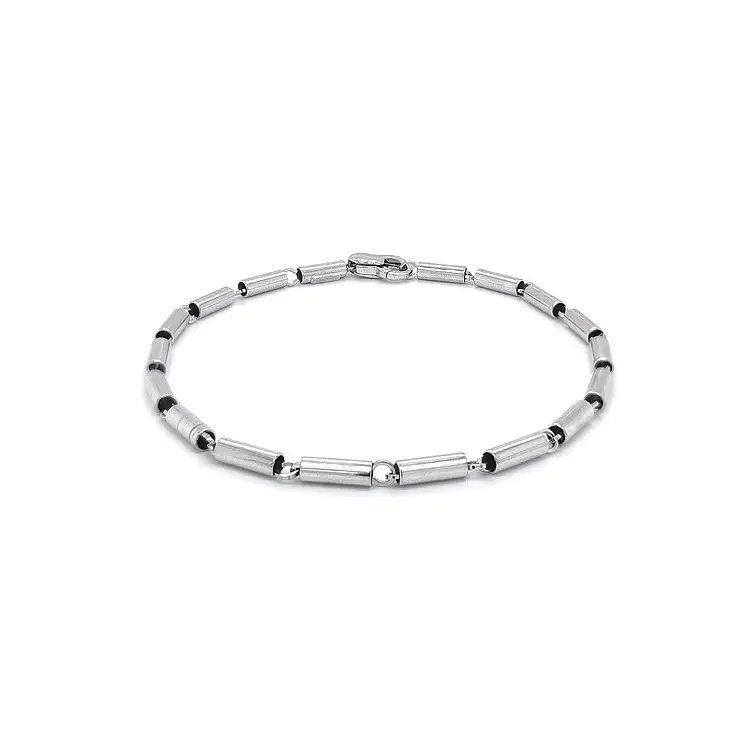 Elegant white gold bracelet